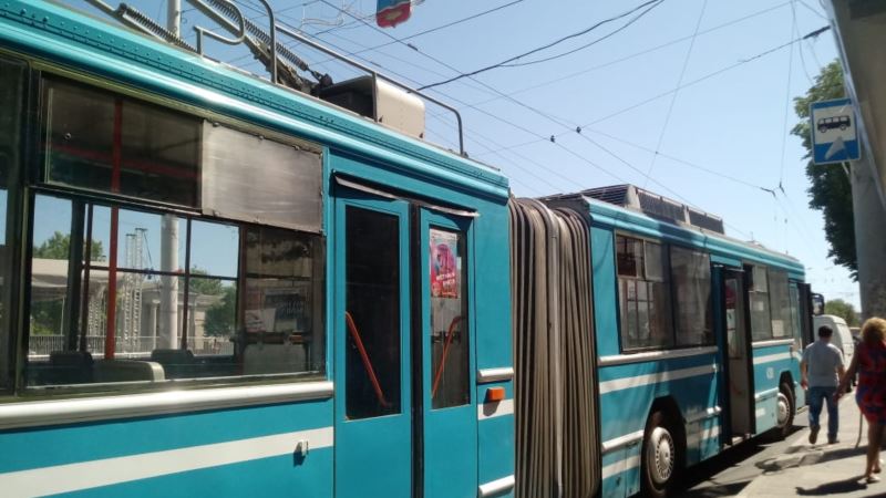 Симферополь: «Крымтроллейбус» возобновил круглосуточный «экспресс» из аэропорта
