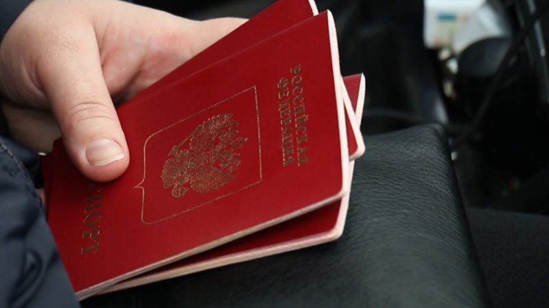 Около 300 тысяч иностранцев получили российское гражданство с начала года – МВД