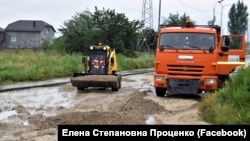 «Улица, как полоса препятствий»: глава Симферополя оценила состояние дорог в Ак-Мечети (+фото)
