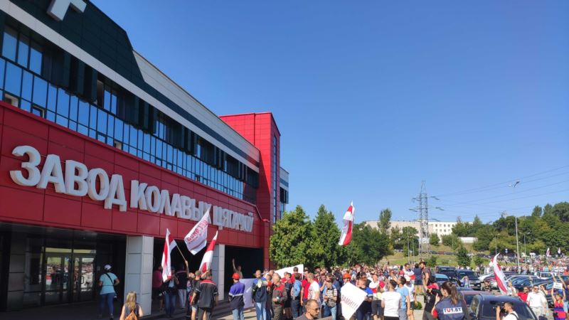Трех работников завода в Минске задержали после встречи с Александром Лукашенко