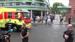 В коме и на аппарате ИВЛ – Навального привезли в берлинскую клинику (видео)
