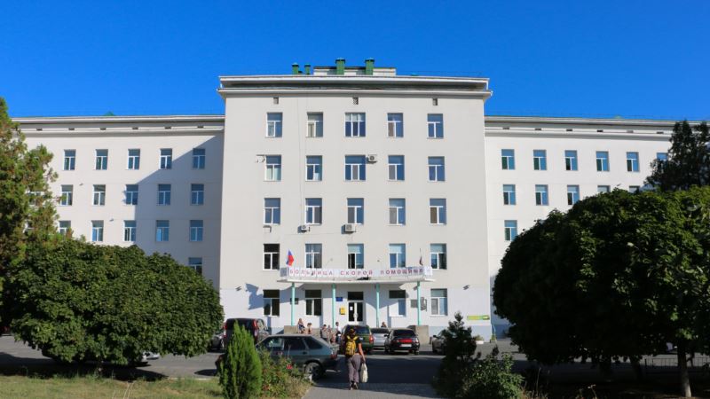Власти Крыма утверждают, что больницы подготовились к отключению воды