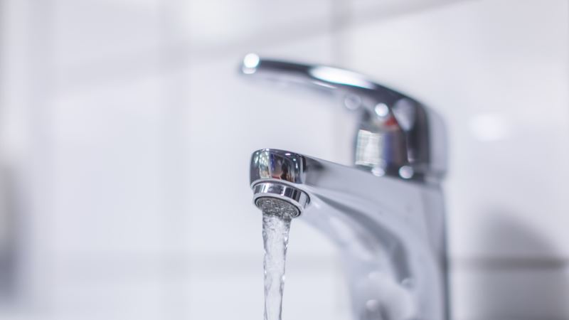 Жители Симферополя жалуются на нарушение графика подачи воды