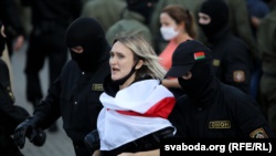 Беларусь: массовые задержания женщин в Минске (фотогалерея)