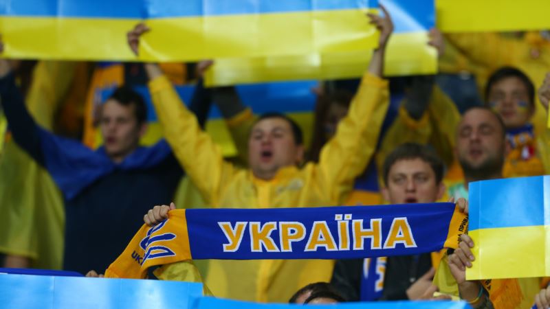 Футбол: сборная Украины победила Испанию