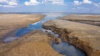 Пересыхающее соленое Акташское озеро на севере Керченского полуострова