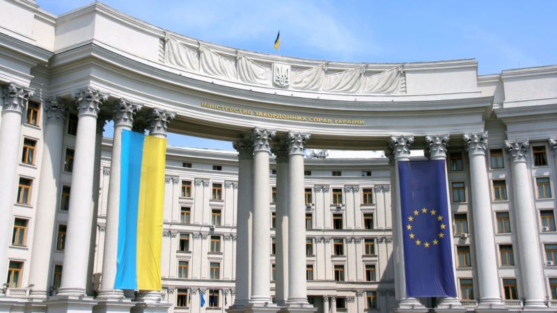 В МИД Украины напомнили, что воздушное пространство над Крымом закрыто и его контролирует Киев
