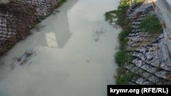 В Симферополе «побелела» река Славянка