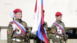 Военная форма и потеря сознания: ялтинские дети на акции «Вахта памяти поколений. Пост №1» (видео)
