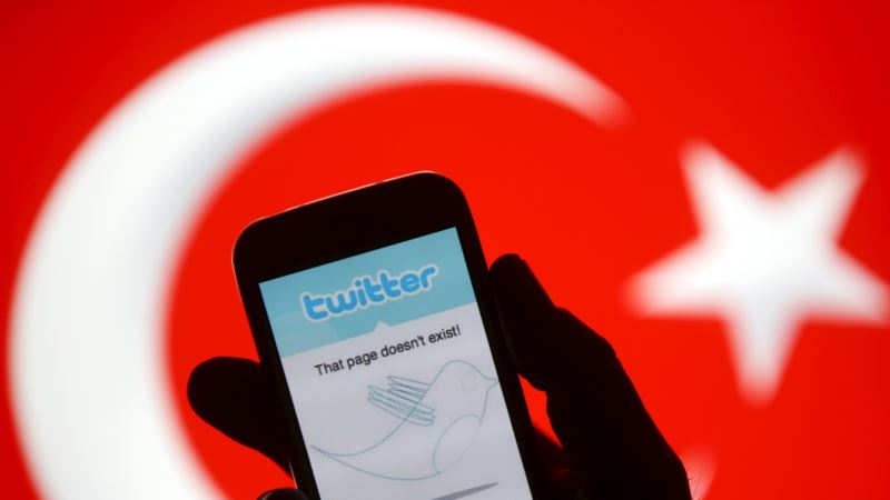Власти Турции оштрафовали популярные соцсети на десятки миллионов лир