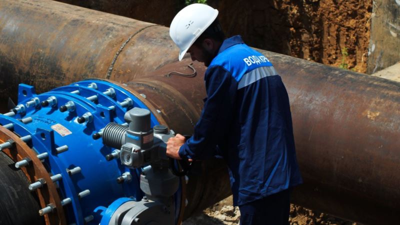 В Крыму останавливают работу скважин, чтобы промыть трубы и снизить мутность воды в Симферополе – власти