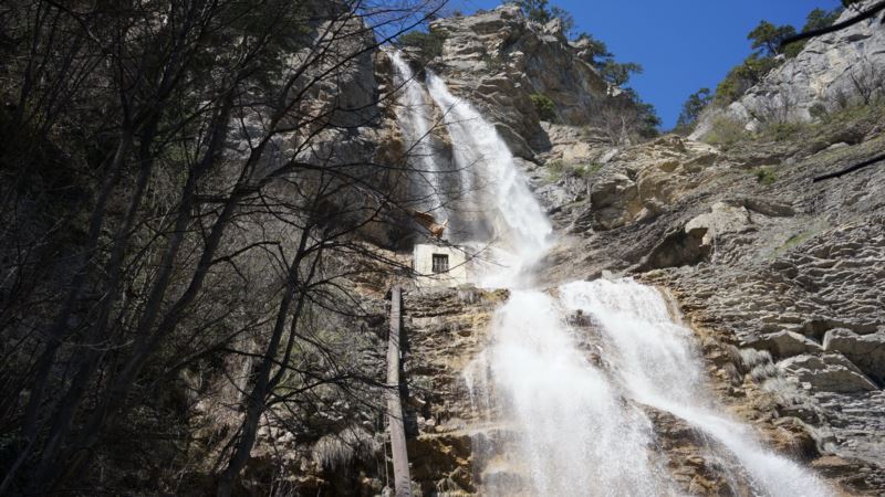 Власти Крыма хотят использовать водопады для снабжения водой ялтинцев