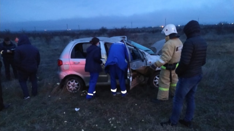 Под Старым Крымом произошло ДТП, пострадало два человека – спасатели (+фото)