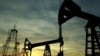 Россия снизила добычу нефти в 2020 году до десятилетнего минимума