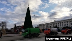 В день акций в поддержку Навального в Симферополе устроили хоровод (+фото)