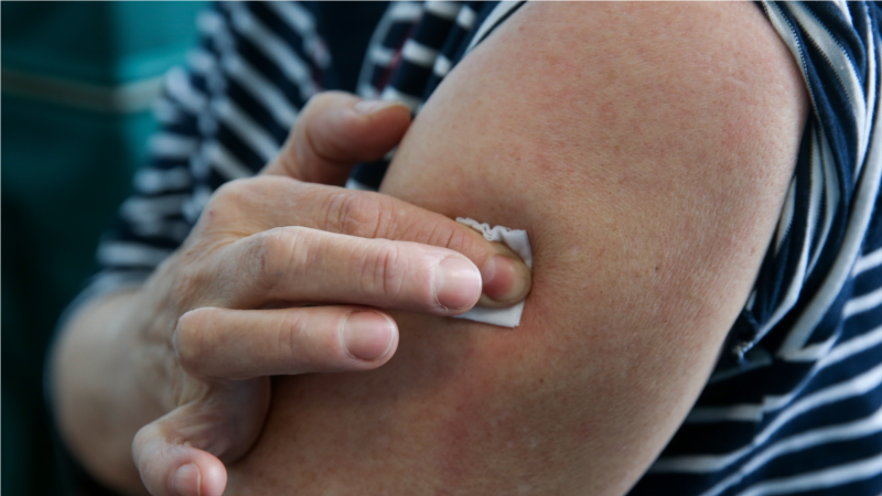 COVID-19: власти Севастополя хотят с февраля проводить «массовую вакцинацию»