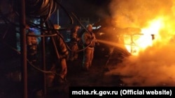 В Коктебеле сгорел двухэтажный дом – спасатели (+фото)